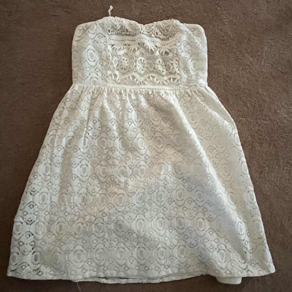 Forever 21 Lace Dress
